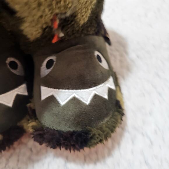 NEW totes Kids Warm Soft Lightweight Washable Toddler Child Slipper dino sz 9-10 - Picture 2 of 6